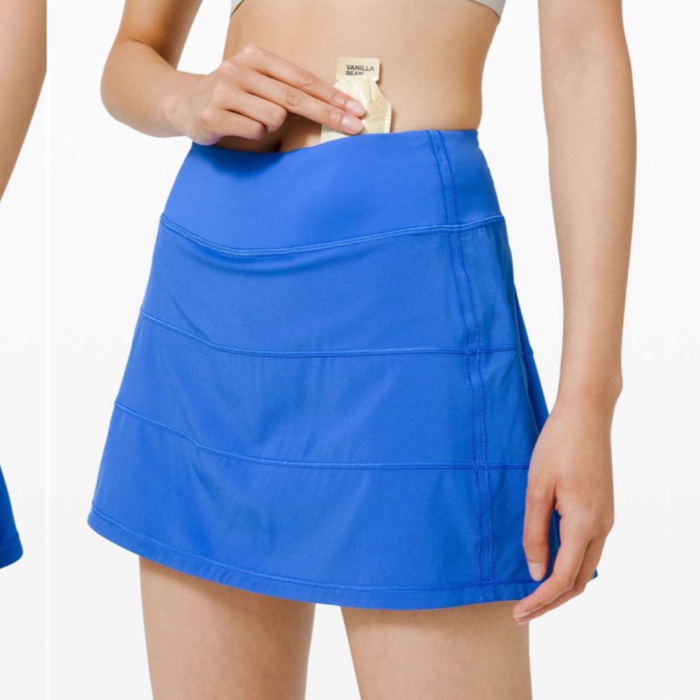 Lululemon Pace Rival Mid-Rise Skirt Size 4 *Tall
Color- Wild Bluebell